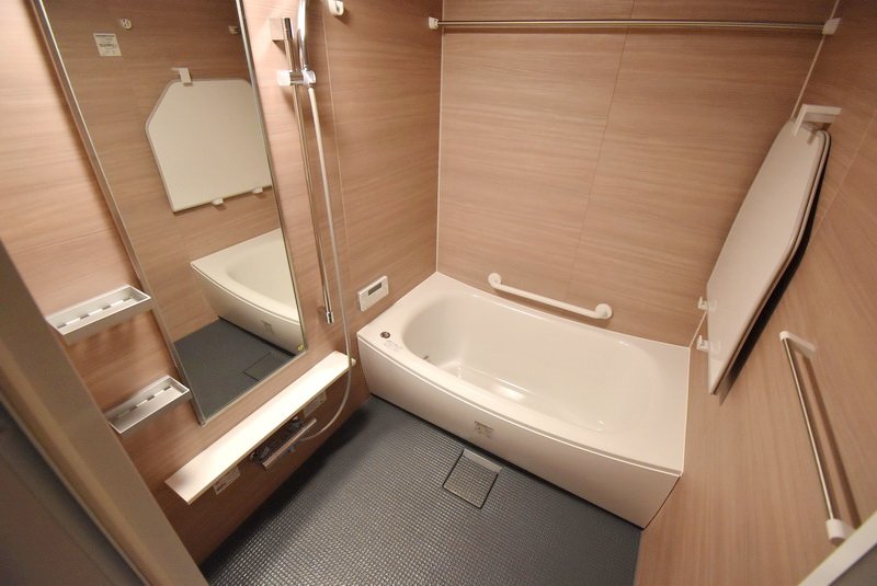 バス・シャワールーム　※別部屋参考写真