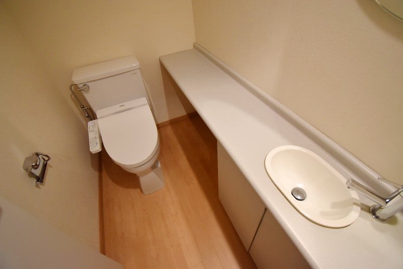 トイレ　※別部屋参考写真