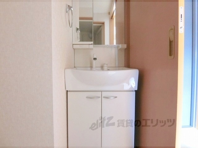 洗面設備　独立洗面台