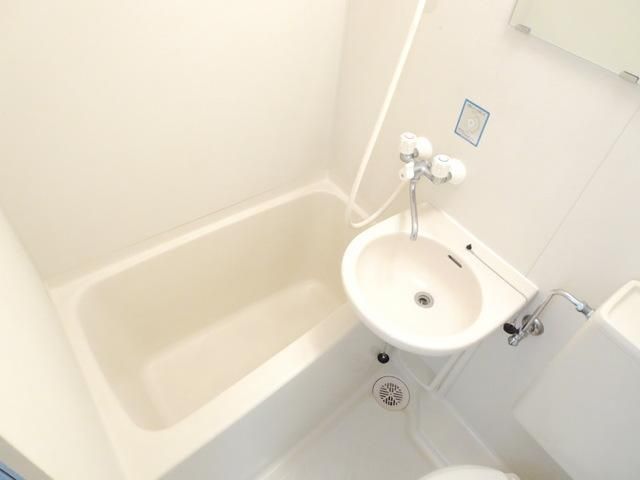 バス・シャワールーム　★お問い合わせはタウンハウジング新百合ヶ丘店まで★