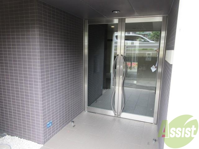 エントランス　こちらからおはいりください