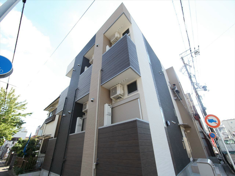 建物外観　外観　デザイナーズ　オートロック完備　集合ポスト有り