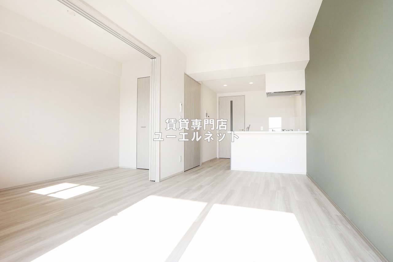 居室・リビング　ゆったりとくつろげる、落ち着きのある居室空間です