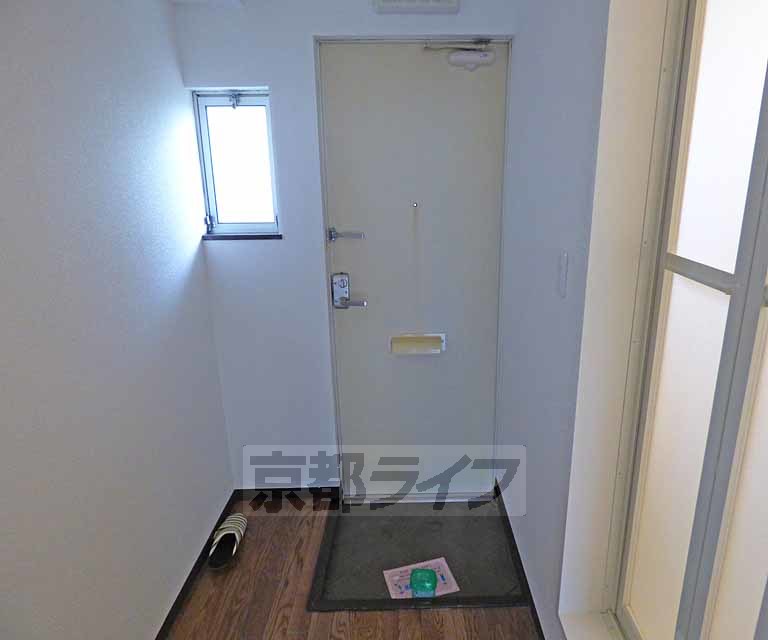 玄関　広い玄関です。