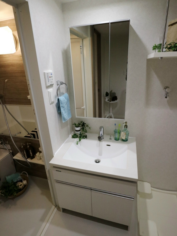 洗面設備　※別号室の参考写真になります。