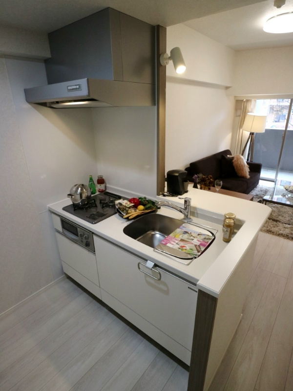 キッチン　※別号室の参考写真になります。