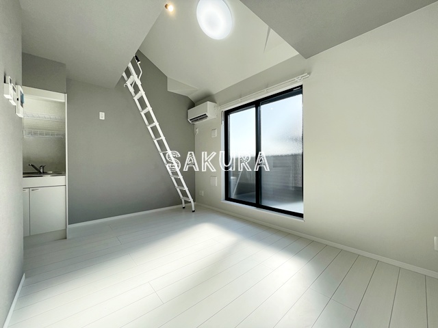 居室・リビング　開放感のあるゆったりとしたお部屋です♪