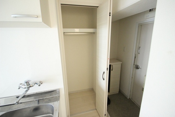 収納　※別部屋の写真です