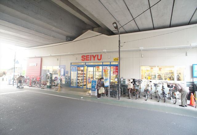 スーパー　西友中村橋店（スーパー）まで305m
