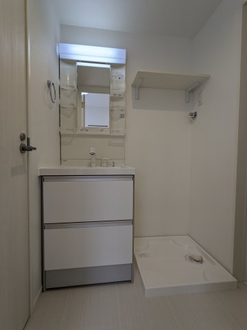 洗面設備　101号室