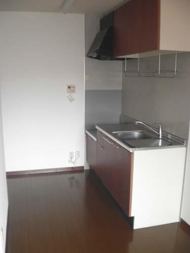 玄関　上の棚もあり収納力があります。