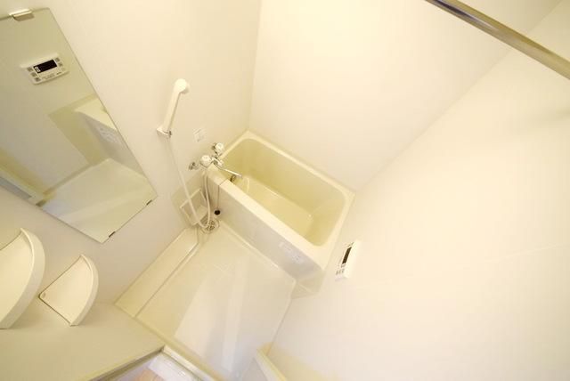 バス・シャワールーム　経済的な追い焚き