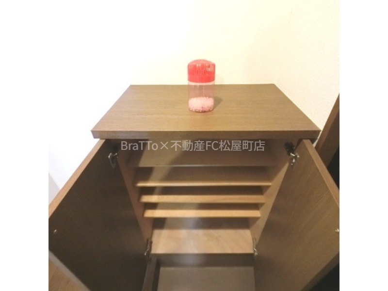 玄関　収納（シューズボックス）