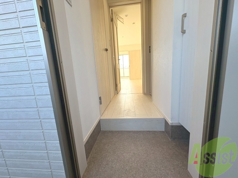 玄関　玄関に広さがあるので開放感がありますね。