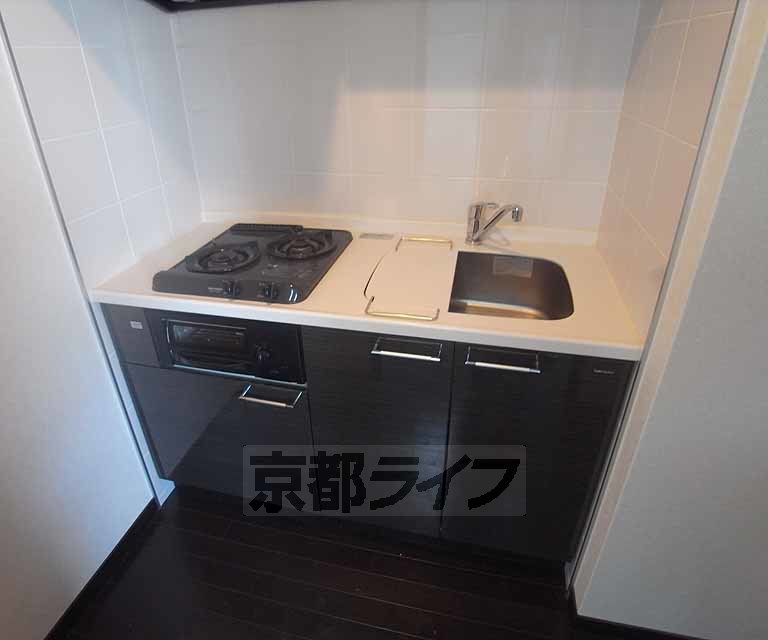 キッチン　コンロ付きのキッチン