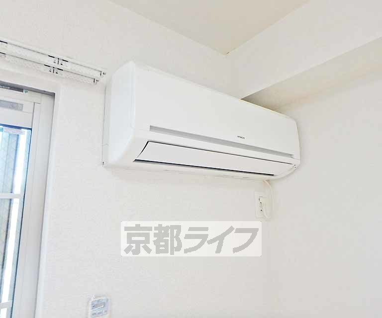 その他設備　真夏と真冬のお部屋を快適にしてくれます