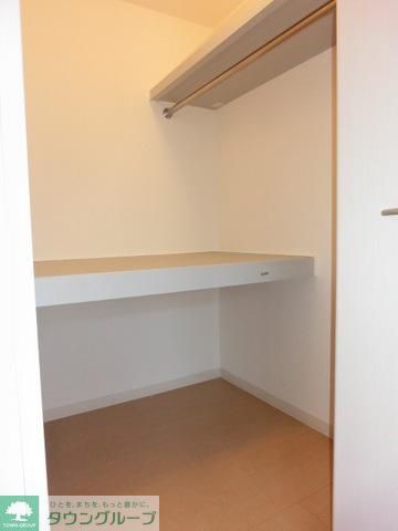 収納　ウォークインクローゼット