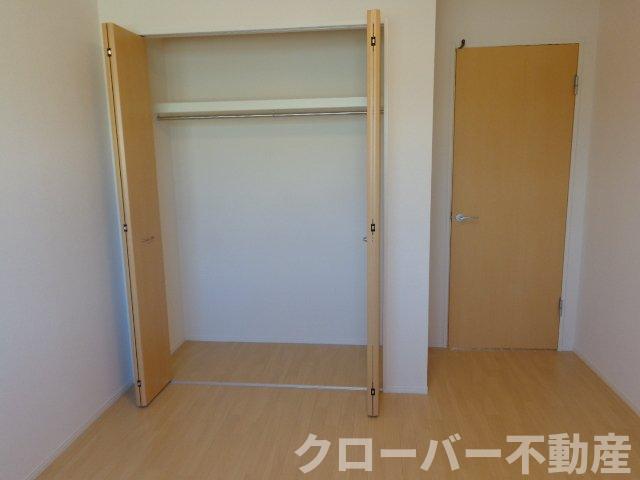 収納　洋室のクローゼット