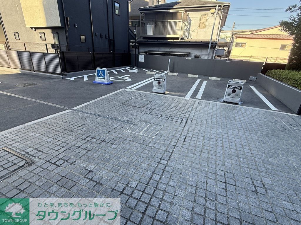 駐車場　駐車場