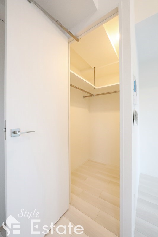 収納　ウォークインクローゼット