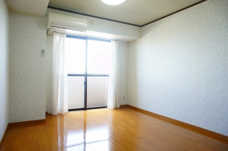 居室・リビング　図面と現状に相違がある場合には現状を優先