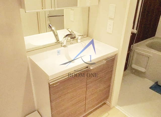 洗面設備　洗面台です。