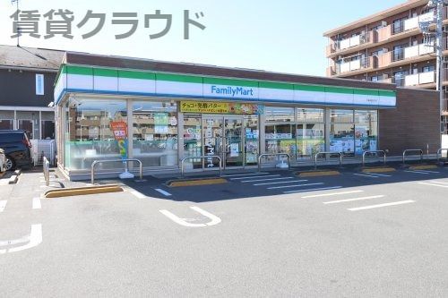 コンビニ　ファミリーマート 千葉浜野中央店（コンビニ）まで569m