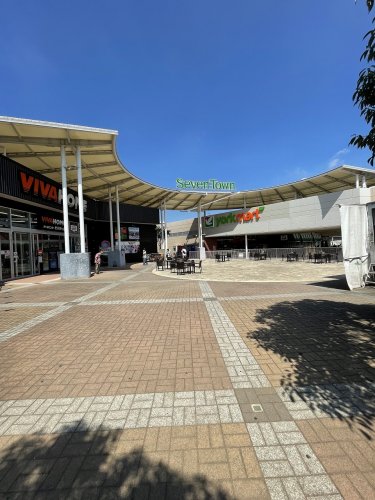 ショッピングセンター　セブンタウン（ショッピングセンター）まで839m