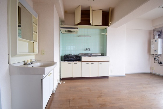 キッチン　※別部屋の写真です