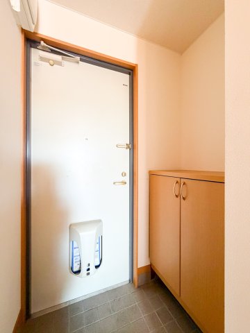 玄関　明るい玄関です