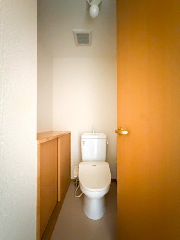 トイレ　清潔感のあるトイレです