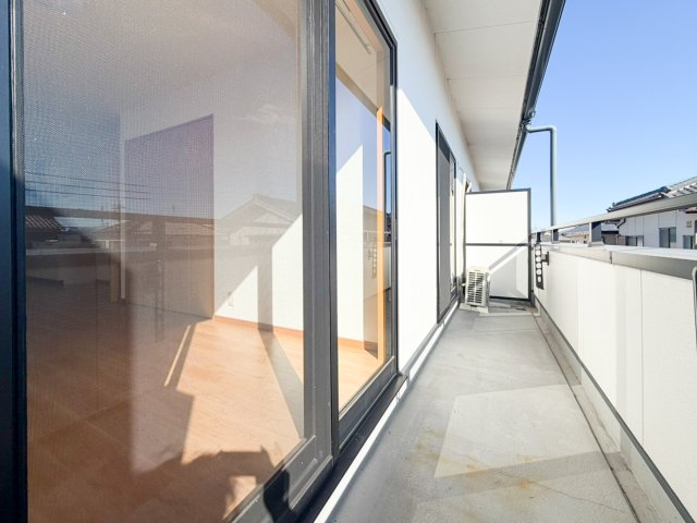 バルコニー　バルコニー付きです