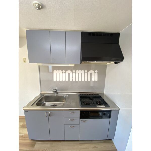 キッチン　奥様に人気のシステムキッチンです