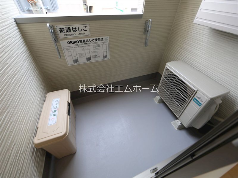 バルコニー　バルコニー