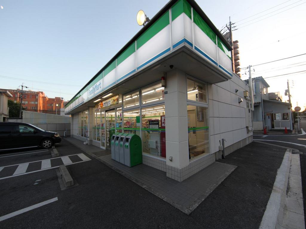 コンビニ　ファミリーマート 瑞穂牛巻町店（コンビニ）まで140m