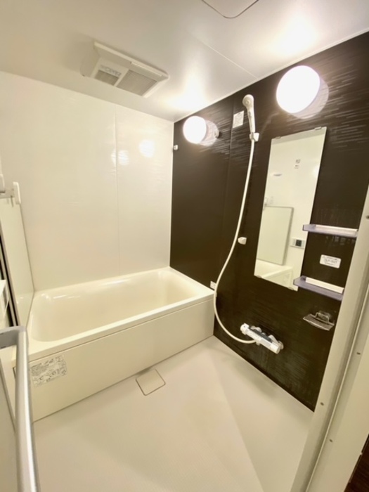 バス・シャワールーム　バス