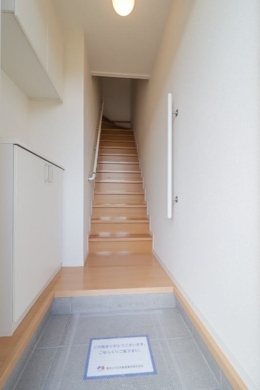 玄関　図面と現状に相違がある場合には現状を優先