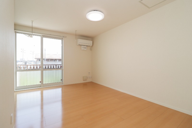 居室・リビング　図面と現状に相違がある場合には現状を優先