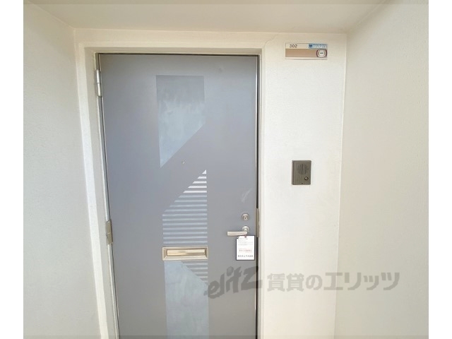 玄関　インターホン