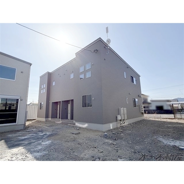 エントランス　建物外観