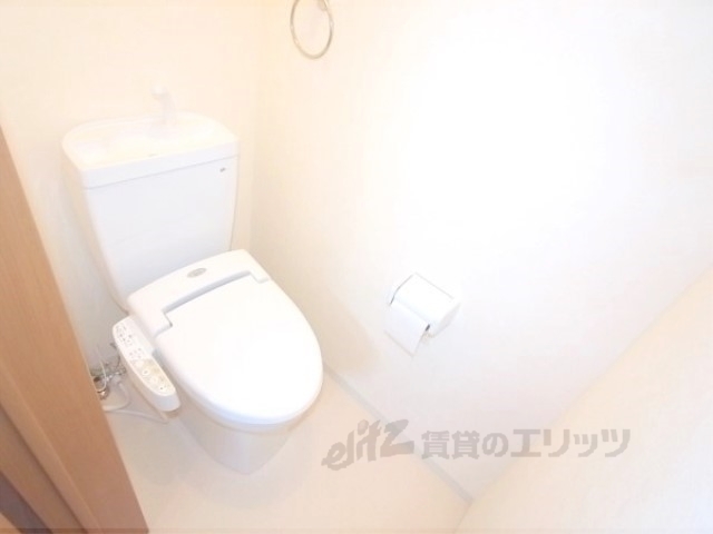 トイレ　ウォシュレットトイレ