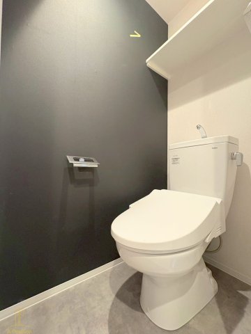 トイレ　Krystal Fimeth2番館