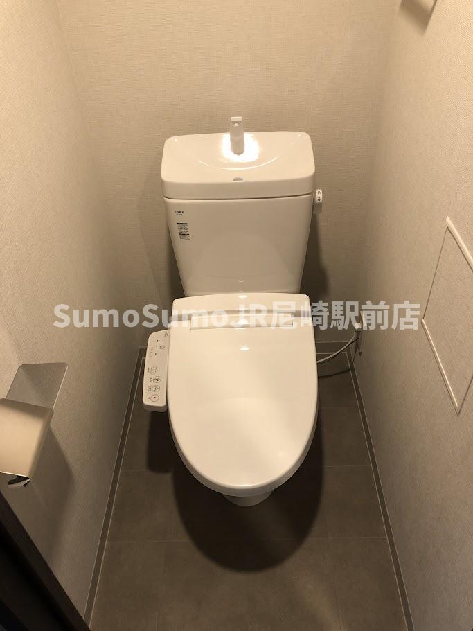 トイレ　トイレもきれいです