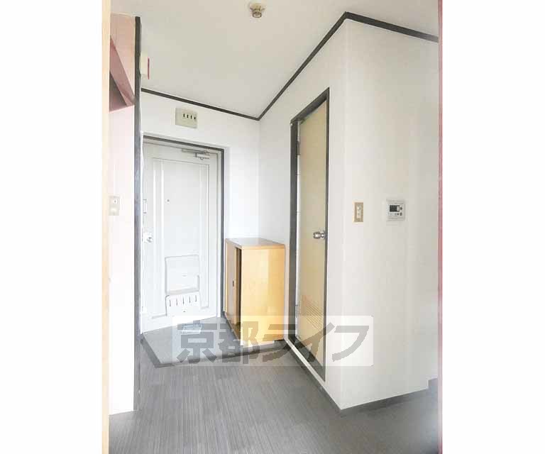 その他部屋・スペース　フローリングがきれいです。