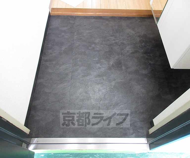 玄関　玄関も広めです。
