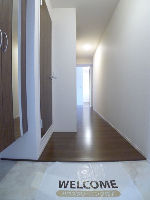 玄関　シューズボックスのある玄関です。