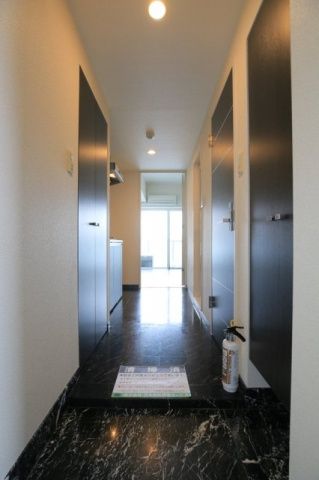 玄関　（別タイプ参考写真）スパシエレジデンスファースト　北区滝野川