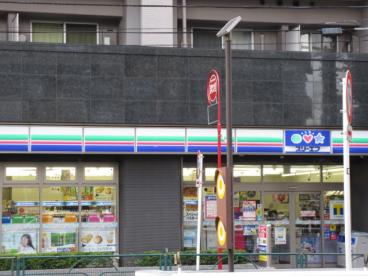 コンビニ　スリーエフ王子神谷店（コンビニ）まで522m