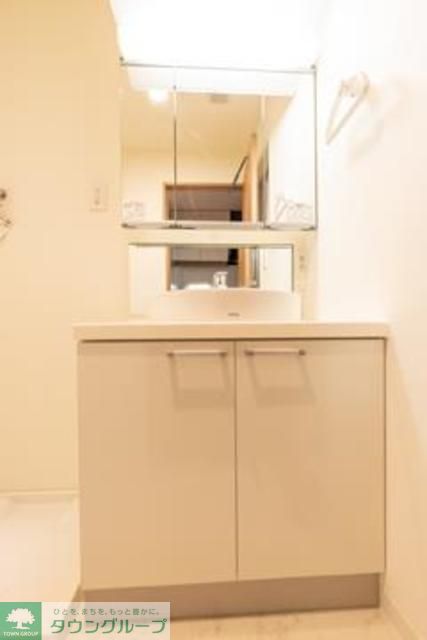 洗面設備　※写真は同タイプ住戸です。