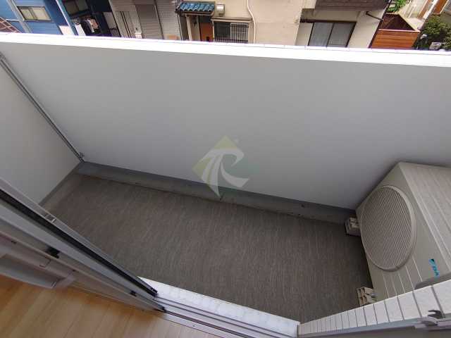 バルコニー　プレール・ドゥーク新宿WEST